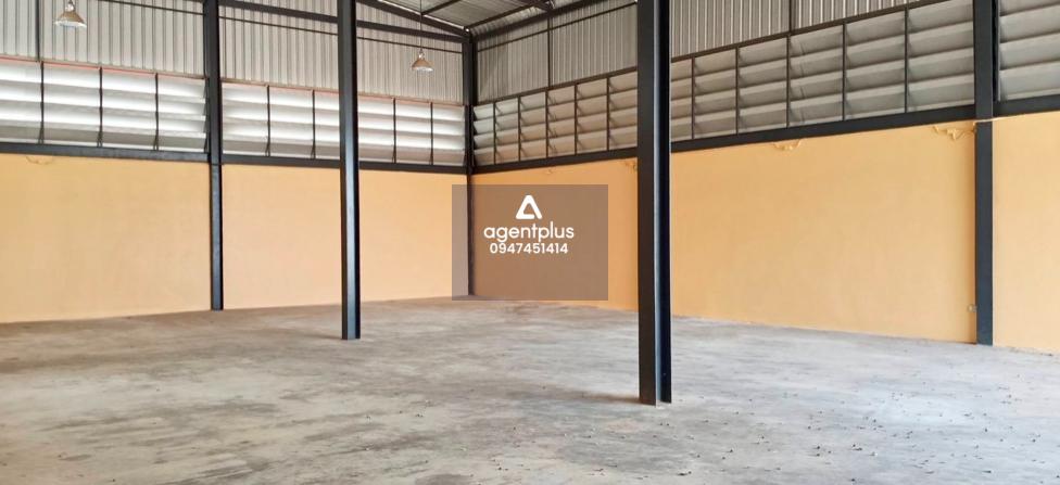 ให้เช่า เเละขายโกดัง บางบอน5 ทำเลดีมาก รถใหญ่เข้าออกได้