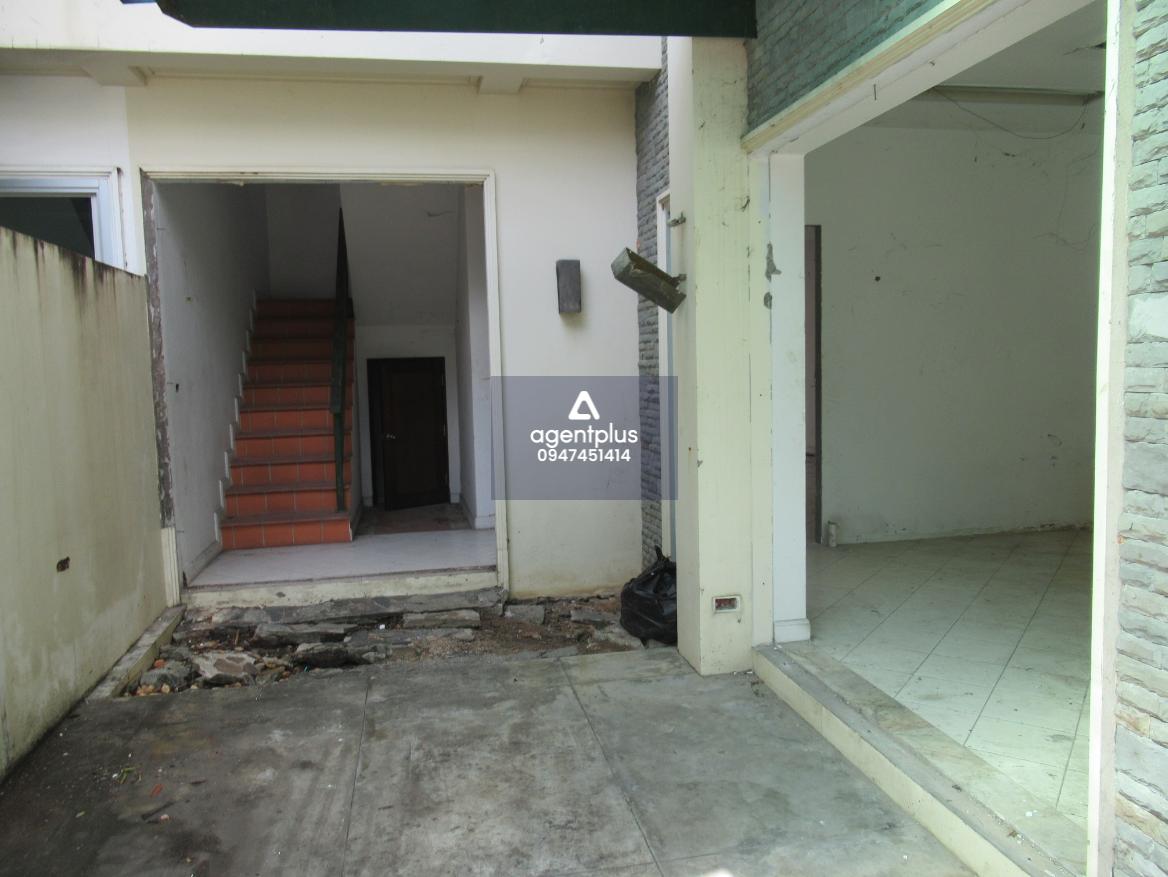 อาคารพาณิชย์ โครงการเอ๊กคลูซีฟ โฮมออฟฟิศ 3 ชั้น ทำเลดี โครงการแยกจากถนนเจ้าฟ้าตะวันตก ตั้งอยู่โซนนาคา เดินทางง่าย การคมนาคมสะดวก