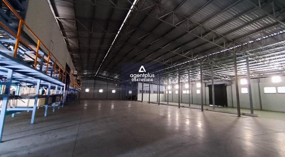 ขาย โรงงาน พร้อมผู้เช่า ใกล้ ศูนย์กลางนิคมอุตสหกรรมต่างๆ ของ จ.ชลบุรี เขต EEC ชลบุรี โรงงานตั้งอยู่ ต.บ่อกวางทอง อ.บ่อทอง จ.ชลบุรี ใกล้ถนน 331