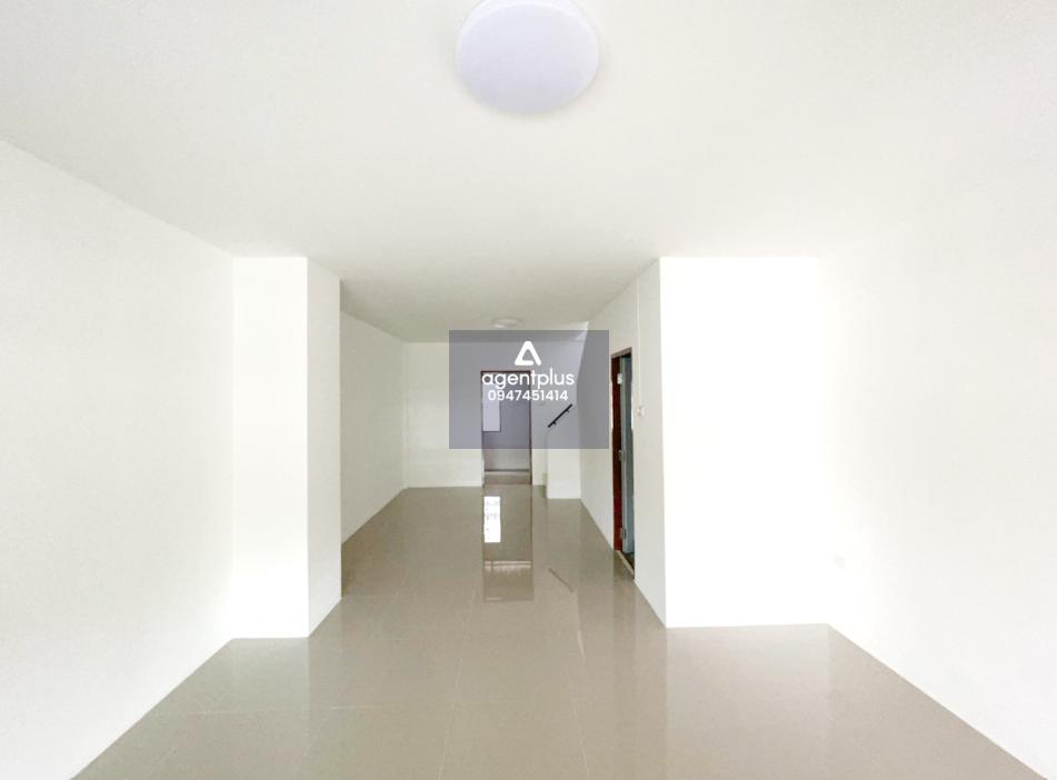 ทาวน์เฮ้าส์ 2 ชั้น บ้านงามเจริญ 3 บางละมุง ซ.พรประภานิมิตร 22 ถ.พรประภานิมิตร