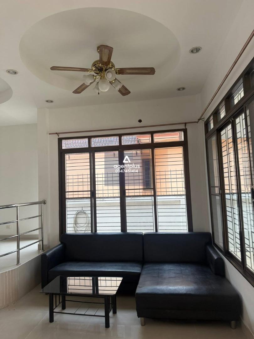 ให้เช่าบ้านเปล่าพร้อมสระหน้าบ้าน 4ห้องนอน ใกล้ทะเล เลี้ยงสัตว์ได้