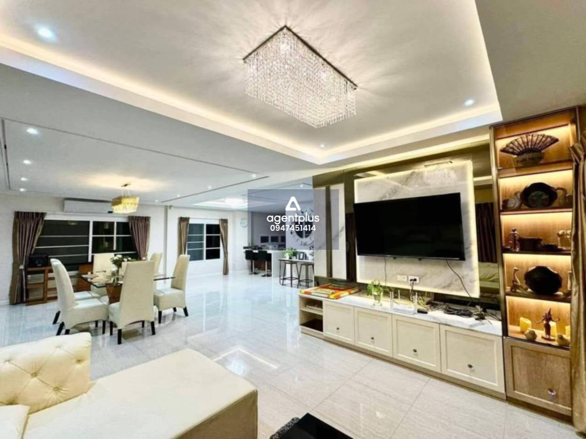 ขาย/เช่า พูลวิลล่าเซ็นทรัล ปาร์ค ฮิลล์ ไซด์ รีโนเวทใหม่หลังใหญ่ ไซส์ครอบครัว 