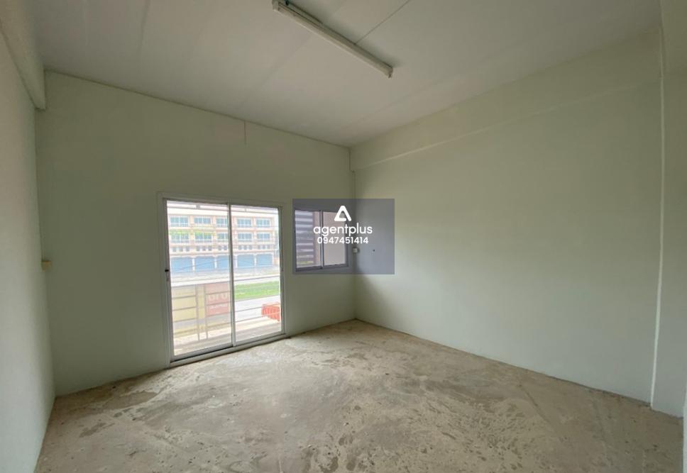 อาคารพาณิชย์ โครงการธีรกาญจน์ แกลง อาคารพาณิชย์ 3 ชั้น ติดถนนสุขุมวิท (ทล.3) การคมนาคมสะดวก