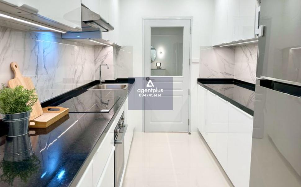 ให้เช่า คอนโด Grand Langsuan รีโนเวทใหม่