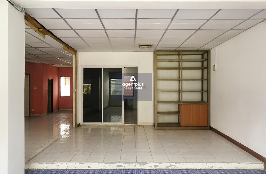 ทาวน์เฮ้าส์ 2 ชั้น สวนอ่าวพฤกษา ศรีราชา การคมนาคมสะดวก สาธารณูปโภคครบ