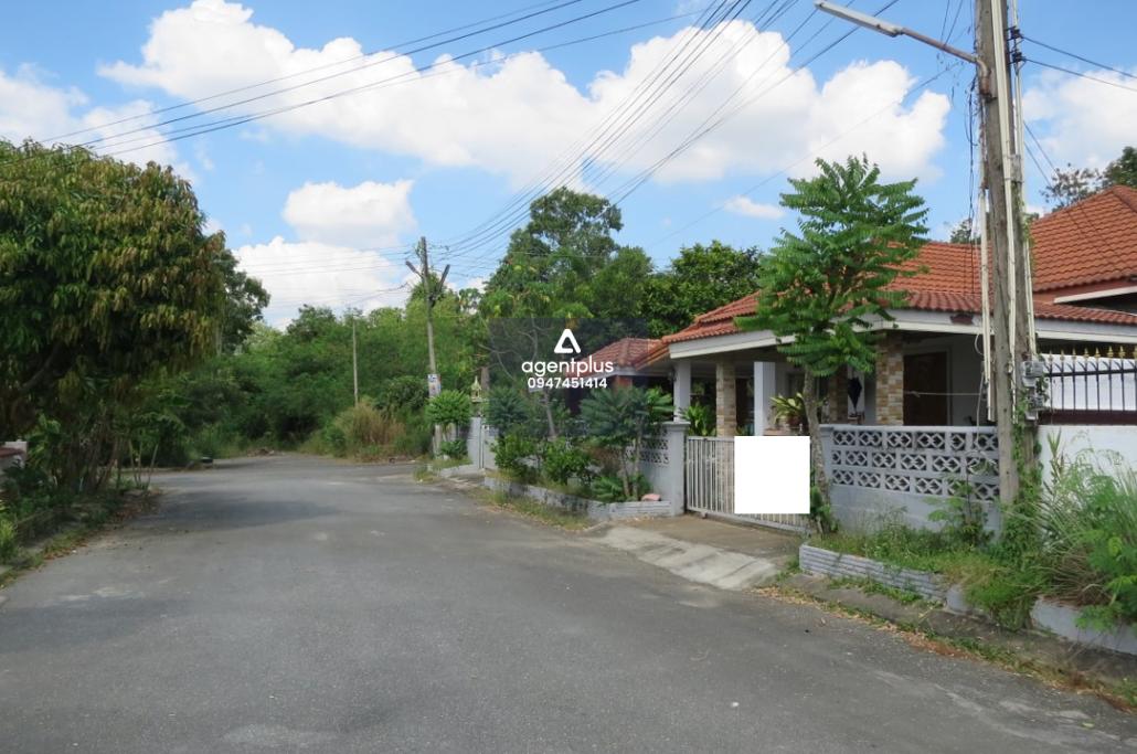 บ้านเดี่ยวชั้นเดียว ทำเลดี ติดถนนบายพาสสาย 36 โครงการพีระการ์เด้นโฮม บางละมุง