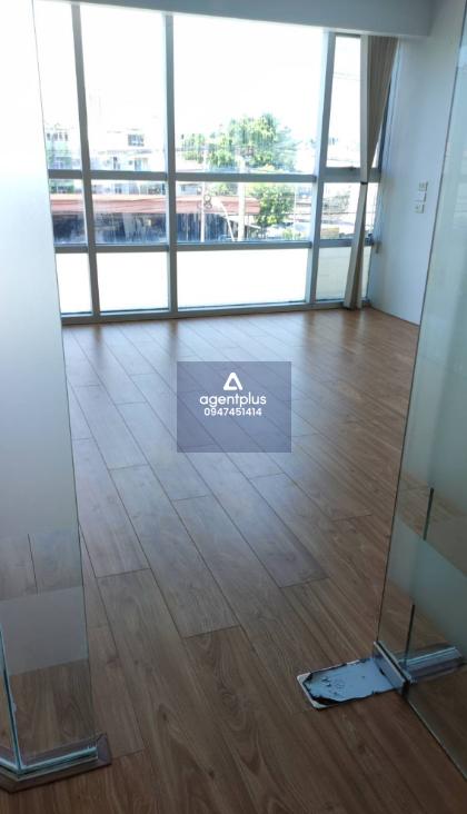 *พื้นที่สำนักงานให้เช่า ชั้น 3 ริมถนนรัชดาภิเษก ใกล้แยกรัชโยธิน