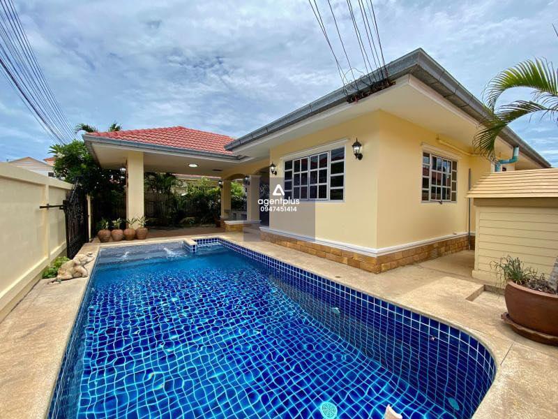 ขายขาดทุนบ้านพูลวิลล่าพร้อมผู้เช่า ห่างจากทะเล เพียง 1.5 กม. พัทยา