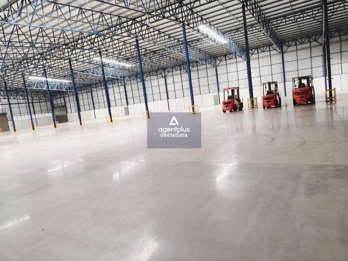 *โกดังคลังสินค้าแหลมฉบัง-ให้เช่า ทำคลังเก็บสินค้าเท่านั้น ศรีราชา ชลบุรี