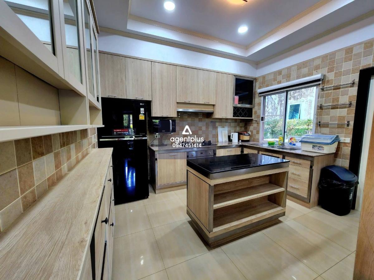 ขาย บ้านพูลวิลล่า ตะเคียนเตี้ย พัทยา บ้านสวย สระใหญ่ ระบบเกลือ พร้อมเฟอร์ครบ เข้าอยู่ได้ทันที