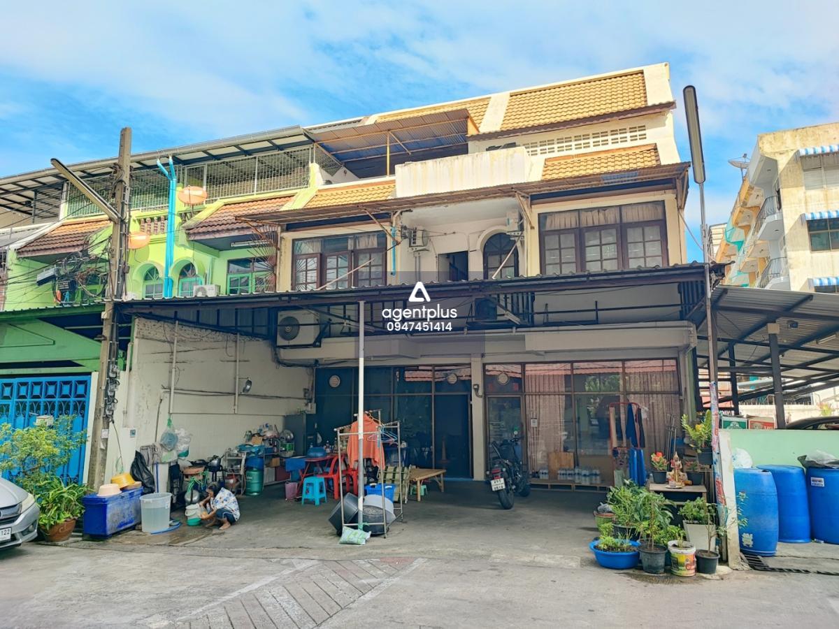 ขายอพาร์ตเมนท์ 8 ชั้น + อาคารพาณิชย์ ทำเลถนนสมเด็จพระเจ้าตากสิน  ติดถนนใหญ่ | รถไฟฟ้าผ่านหน้า | ศักยภาพสูงมาก