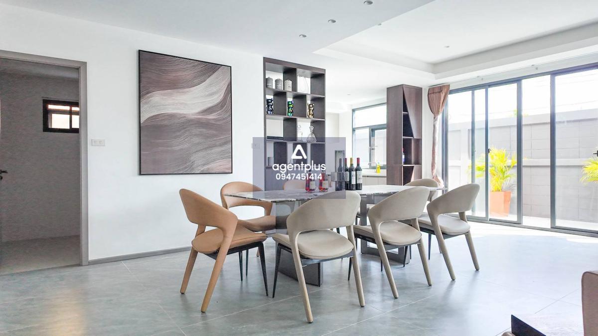 ขายบ้านหรู ทำเลดี พร้อมเข้าอยู่ เหมาะอยู่อาศัยและลงทุน โครงการเอกมงคล วิลเลจ 2 พัทยา