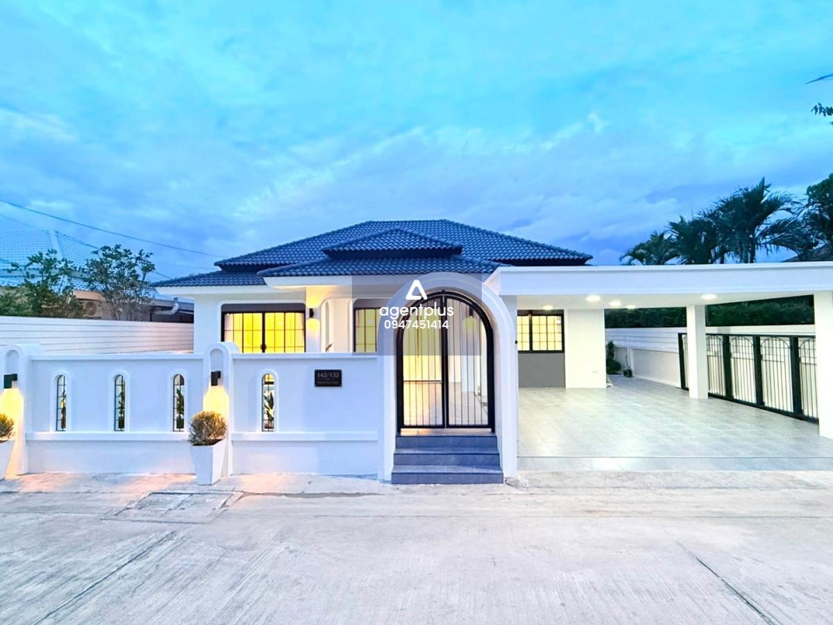 ขายบ้านหรูสไตล์ Modern Classic ใจกลางซอยสยาม พัทยา