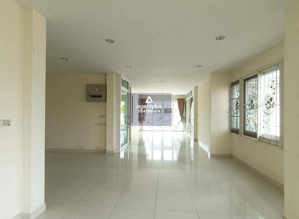 ขายบ้านเดี่ยว โครงการมัณฑิกา บางบอน 3 ทำเลดี เดินทางสะดวก เข้า–ออกได้จากถนนบางบอน 3 และถนนเอกชัย