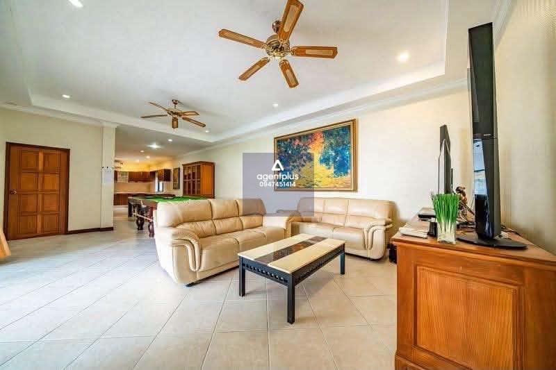  ขาย Majestic Pool Villa | พระตำหนัก พัทยา