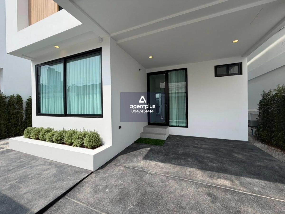 ให้เช่าบ้านพูลวิลล่า ทำเลวงศ์อมาตย์ ตรงข้ามปราสาทสัจธรรม 500 เมตรถึงหาด พัทยา