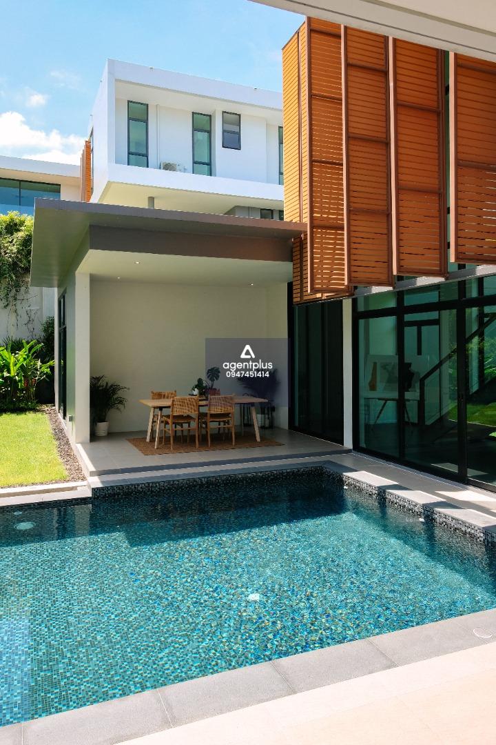 ขายพูลวิลล่าหรู 2 ชั้น บนเนินเขาพัทยา ที่ดินแปลงใหญ่ ดีไซน์ Modern Tropical