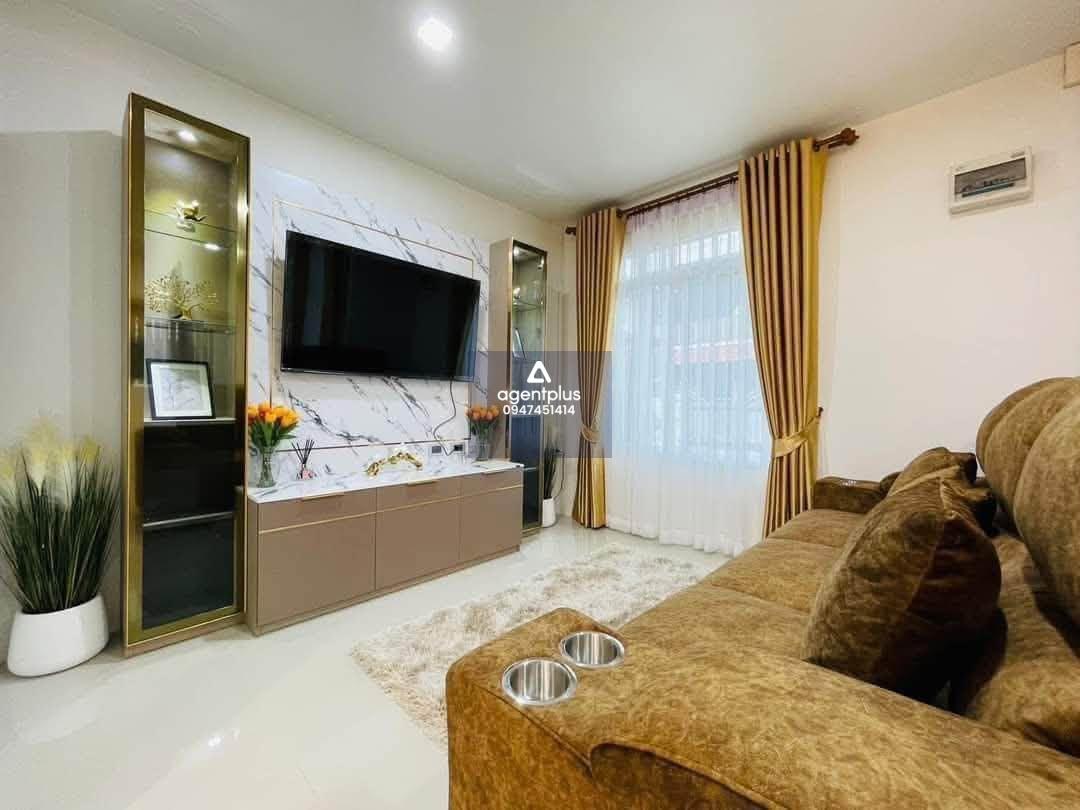 ขายบ้านเดี่ยว 2 ชั้น 4 ห้องนอน พัทยา ใกล้สุขุมวิท พร้อมเฟอร์นิเจอร์