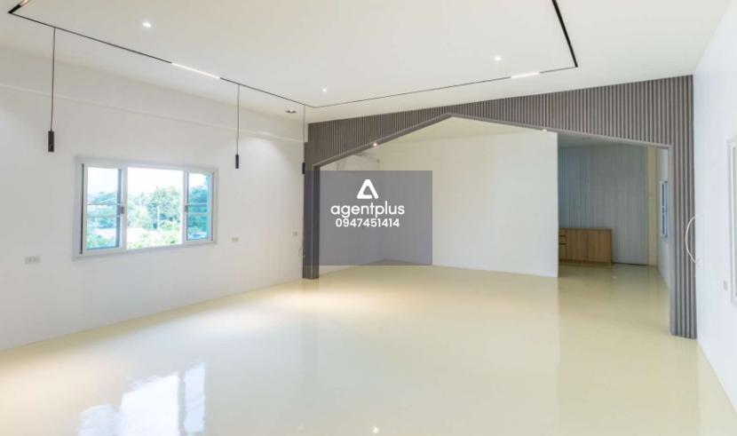 ให้เช่าโกดังสร้างใหม่ 800ตรม – ซอยร่มเกล้า 23