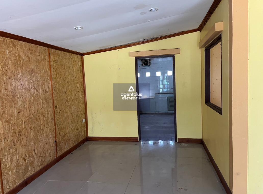 บ้านแฝด 2 ชั้น โครงการชนากาญจน์ 2 ทำเลดี ใกล้ถนนสุขุมวิท (ทล.3) เดินทางเข้า-ออกสะดวก อยู่ในแหล่งชุมชน