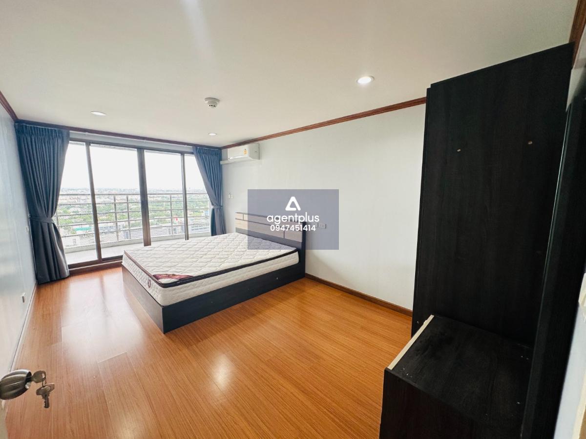 ให้เช่าคอนโด 3 ห้องนอน วิวสวย ชั้น 28 พัฒนาการ 51