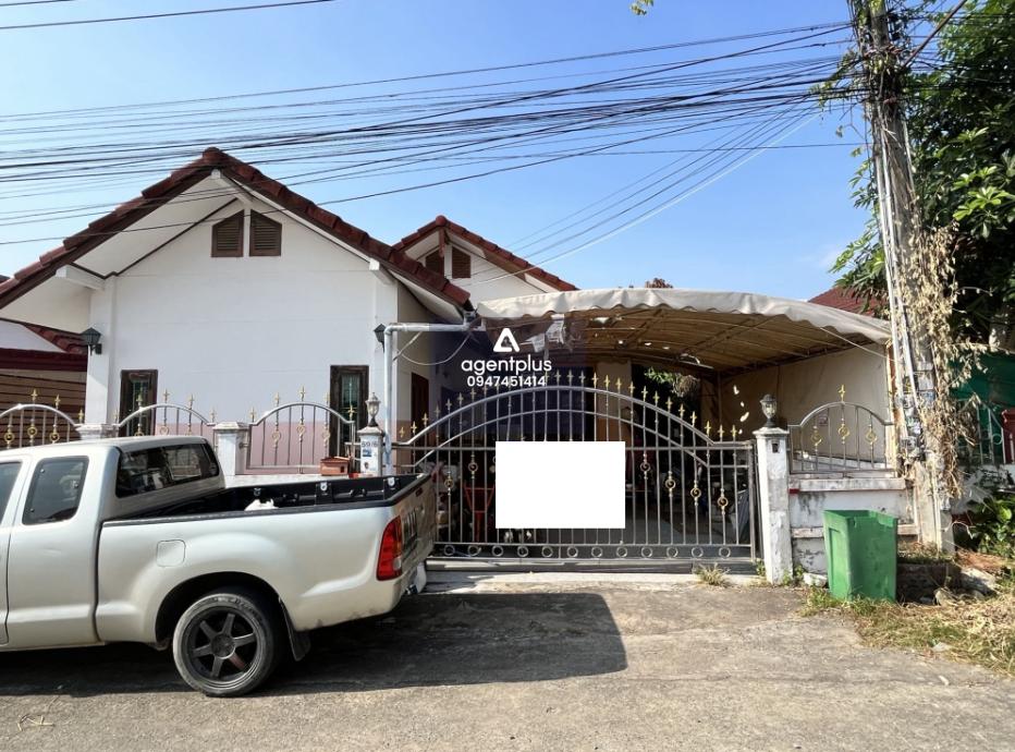 บ้านเดี่ยว โครงการบ้านสวยไม้งาม อยู่ในแหล่งชุมชน เดินทางเข้า-ออกสะดวก