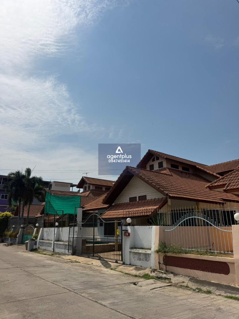 ให้เช่าบ้านเปล่าพร้อมสระหน้าบ้าน 4ห้องนอน ใกล้ทะเล เลี้ยงสัตว์ได้