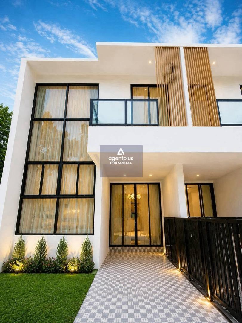  ให้เช่าทาวน์โฮม 4 ห้องนอน พัทยาเหนือ ใกล้สุขุมวิท ใกล้โรงเรียนมารีวิทย์ พร้อมเข้าอยู่