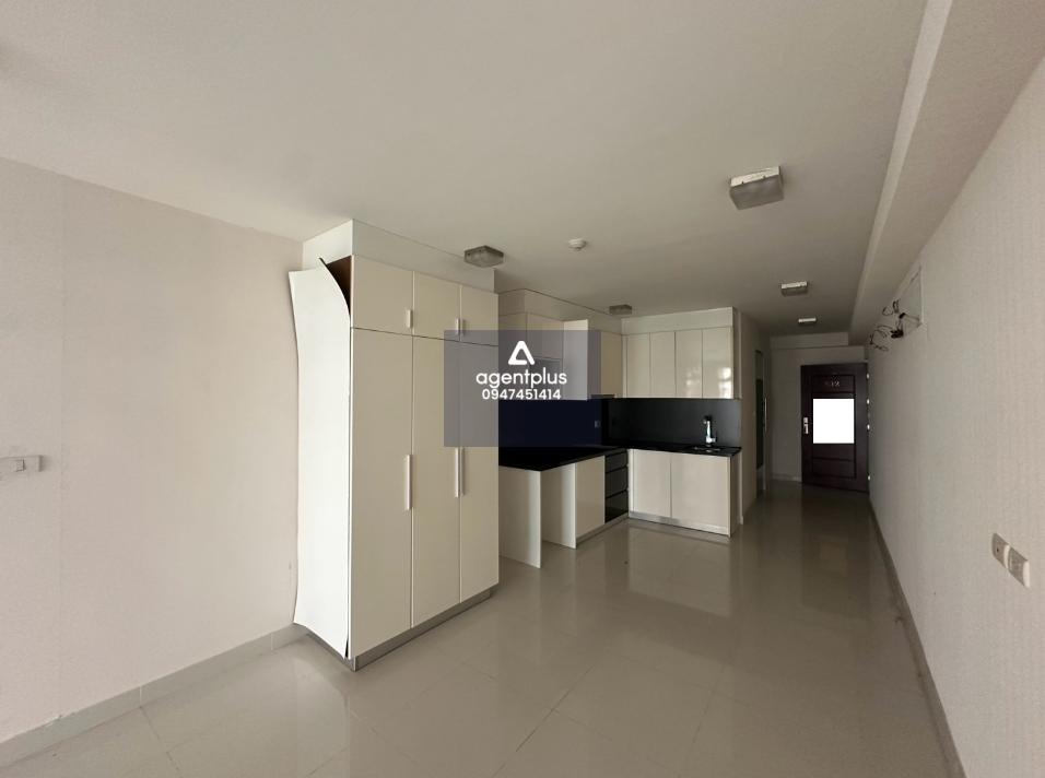 ขายคอนโดมิเนียม ภายในกว้างขวาง โครงการปาร์ค รอยัล 2 ทำเลดี เดินทางเข้า-ออกสะดวก