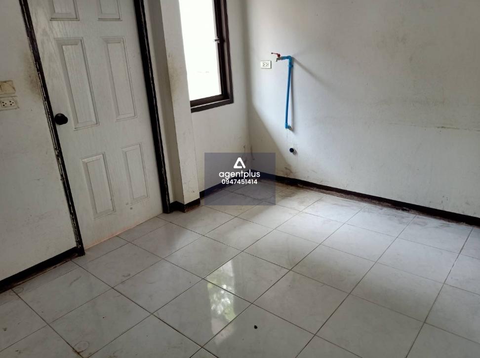 บ้านเดี่ยว โครงการล้านนา วิลเลจ ปลวกแดง ถนนสายรย.3013 การคมนาคมสะดวก สาธารณูปโภคครบครัน ใกล้แหล่งชุมชน