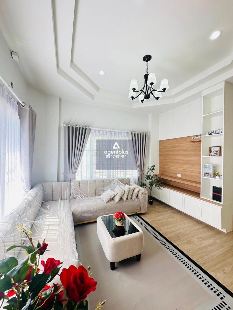ขาย บ้านเดี่ยวรีโนเวทใหม่ พัทยา – กระทิงลาย ติดถนนสาย 36 เดินทางสะดวก พร้อมเฟอร์บิวอินครบ