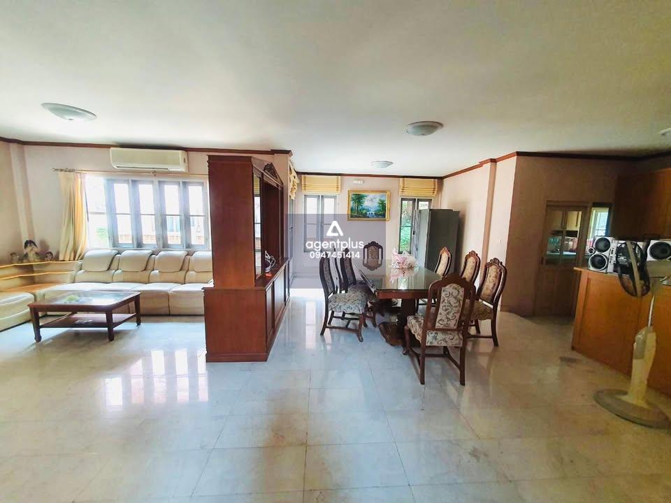 ขายคฤหาสน์หรูสไตล์ทิวดอร์ พฤกษ์ภิรมย์ รีเจ้นท์ ปิ่นเกล้า