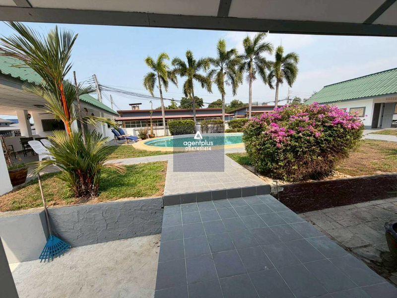 *ขายวิลล่าพร้อมสระว่ายน้ำส่วนตัวในพัทยา ใกล้สวนโลมาและทางด่วนพัทยา (สาย 7)