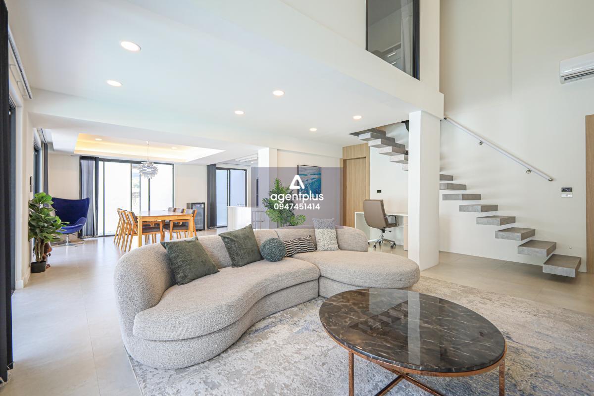 ขาย บ้านเดี่ยวสไตล์โมเดิร์น ใจกลาง พัทยา ห่างชายหาดเพียง ~1 กม. ทำเลทอง หายากในเมือง