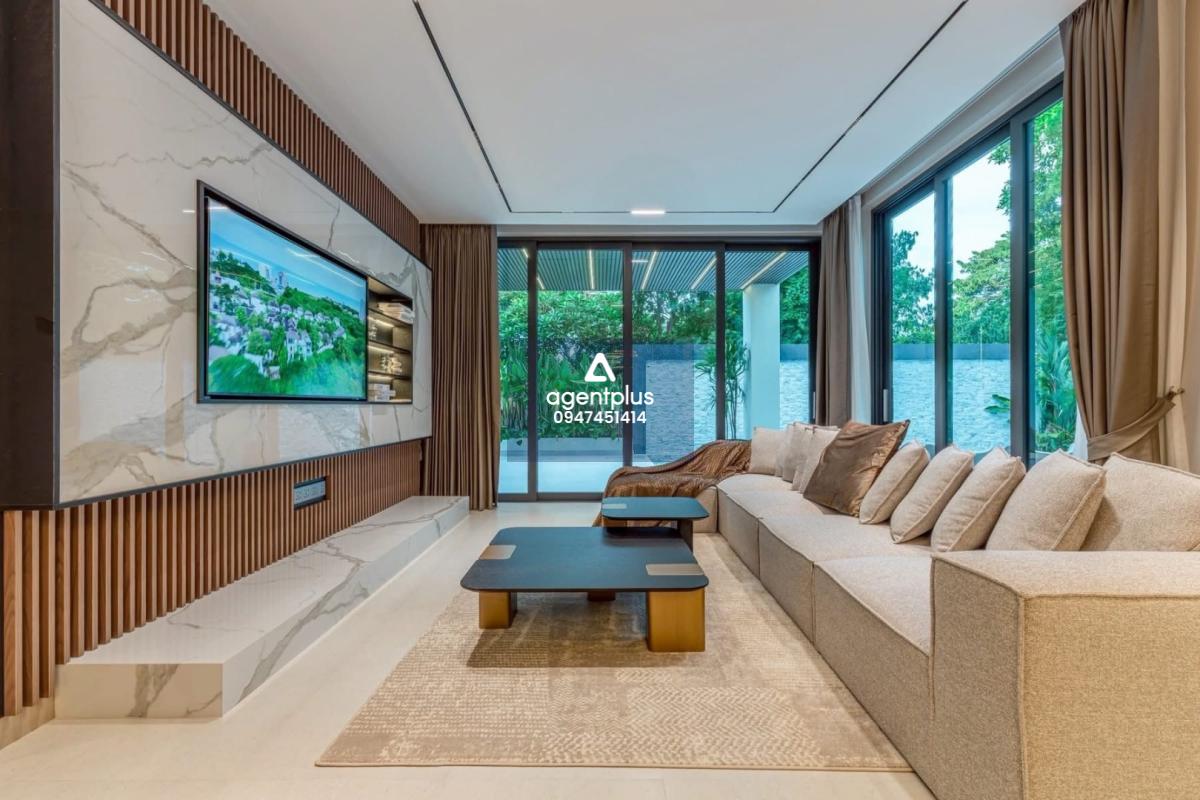 พูลวิลล่าระดับ Ultra Luxury พร้อมลิฟต์ ทำเลนาจอมเทียน นาคาวารี วิลเลจ 