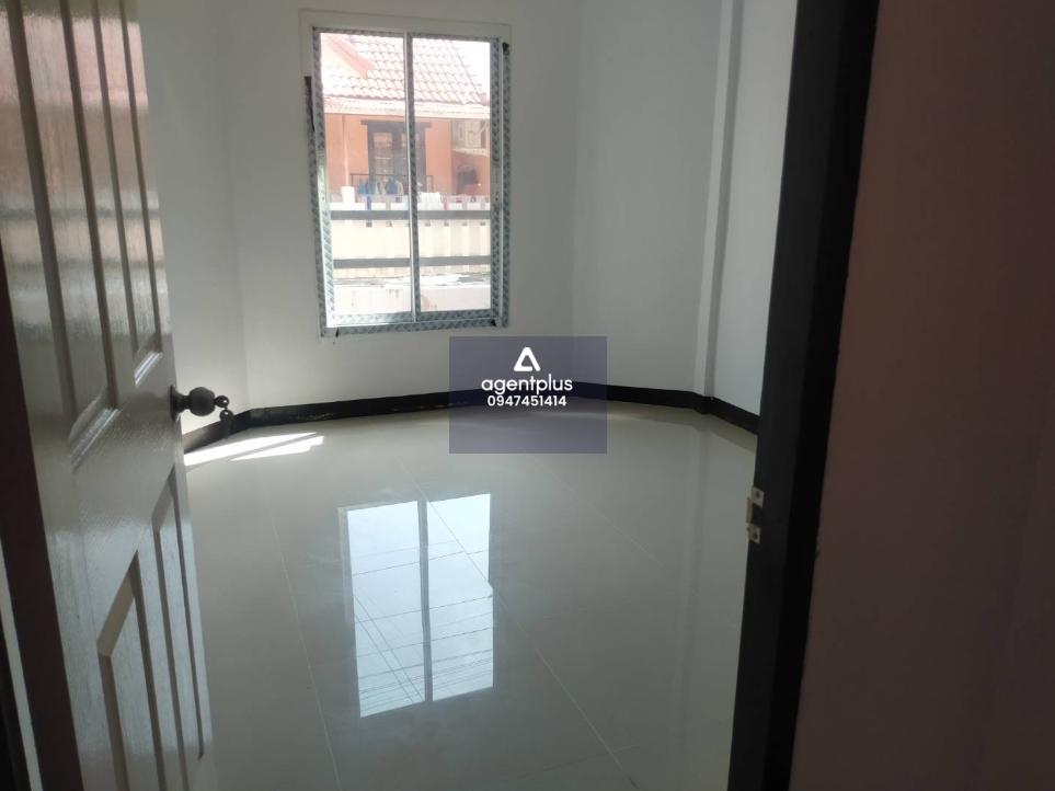 ทาวน์เฮ้าส์ โครงการภู่มณีเฮ้าส์ บ้านฉาง ทาวน์เฮ้าส์ชั้นเดียว การคมนาคมสะดวกสบาย สาธารณูปโภคครบ