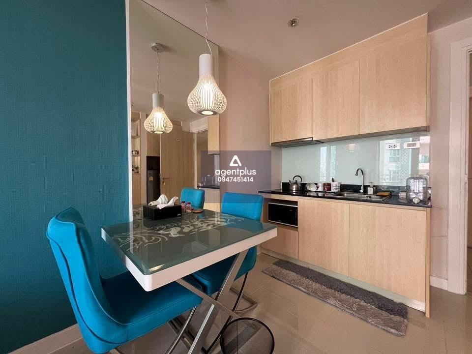 ขายคอนโด Grand Caribbean 1ห้องนอน วิวสระ