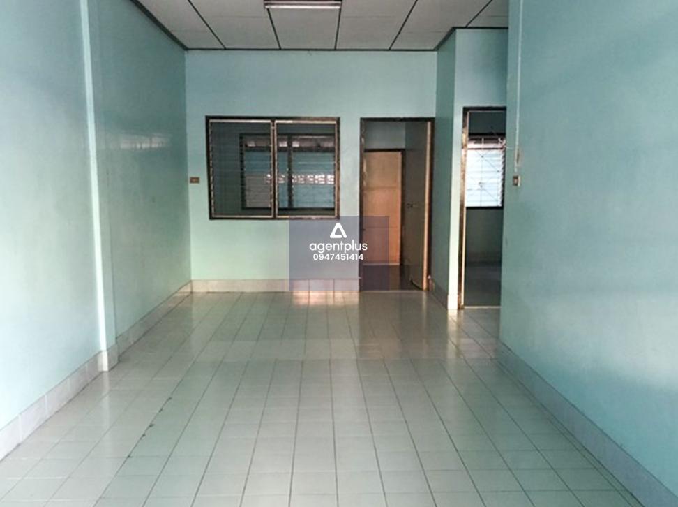 ทาวน์เฮ้าส์ชั้นเดียว ทำเลในแหล่งชุมชน สาธารณูปโภคครบ การเดินทางสะดวกเข้า-ออกได้หลายเส้นทาง โครงการสมอทอง ระยอง