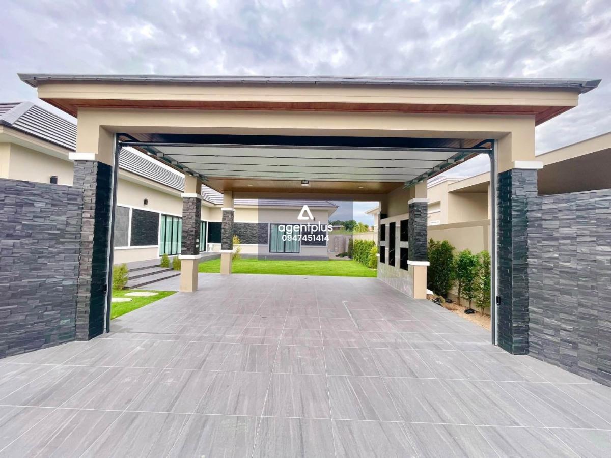 ขายบ้านเดี่ยว 3 ห้องนอน โป่ง  พัทยา บ้านพร้อมอยู่ มีพื้นที่สร้างสระว่ายน้ำส่วนตัว