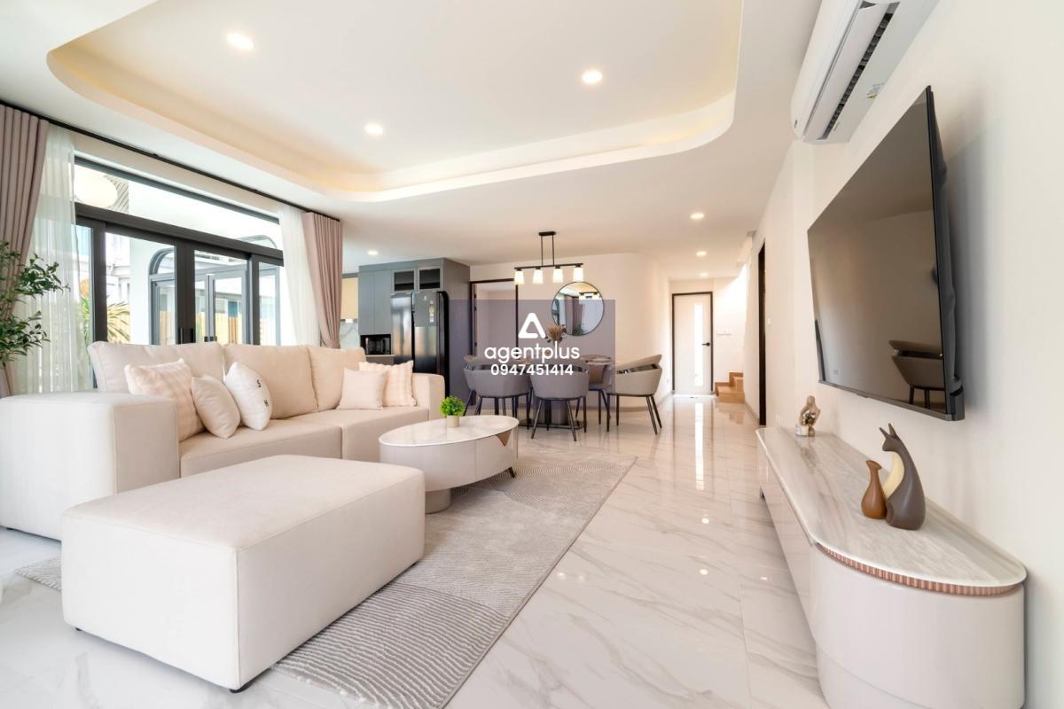 *ขายบ้านพูลวิลล่า มีพื้นที่รอบบ้าน หน้าบ้านทิศใต้ ลมพัดผ่านดีมาก หมู่บ้านเซ็นทรัลปาร์ค 2 ติดถนนสุขุมวิท