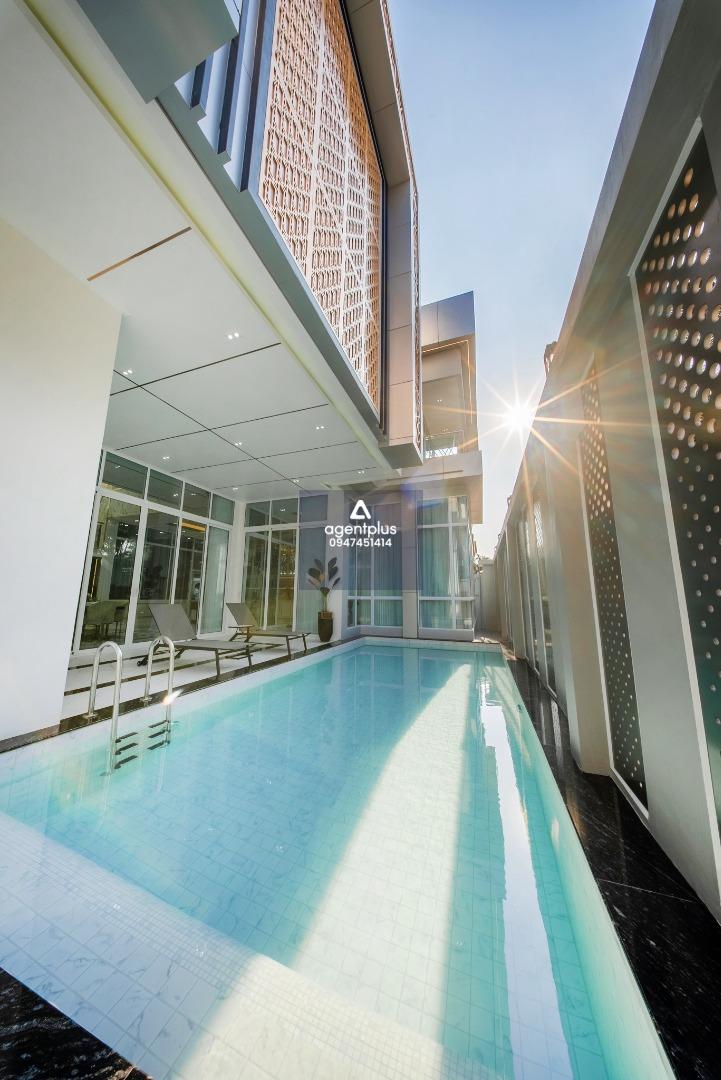 บ้านพูลวิลล่าหรูติดทะเล นาจอมเทียน