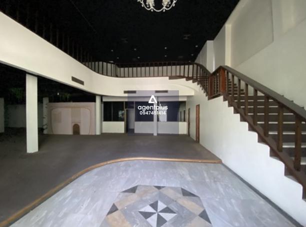 ขาย โชว์รูม พาณิชพัฒนา 1 พนัสนิคม