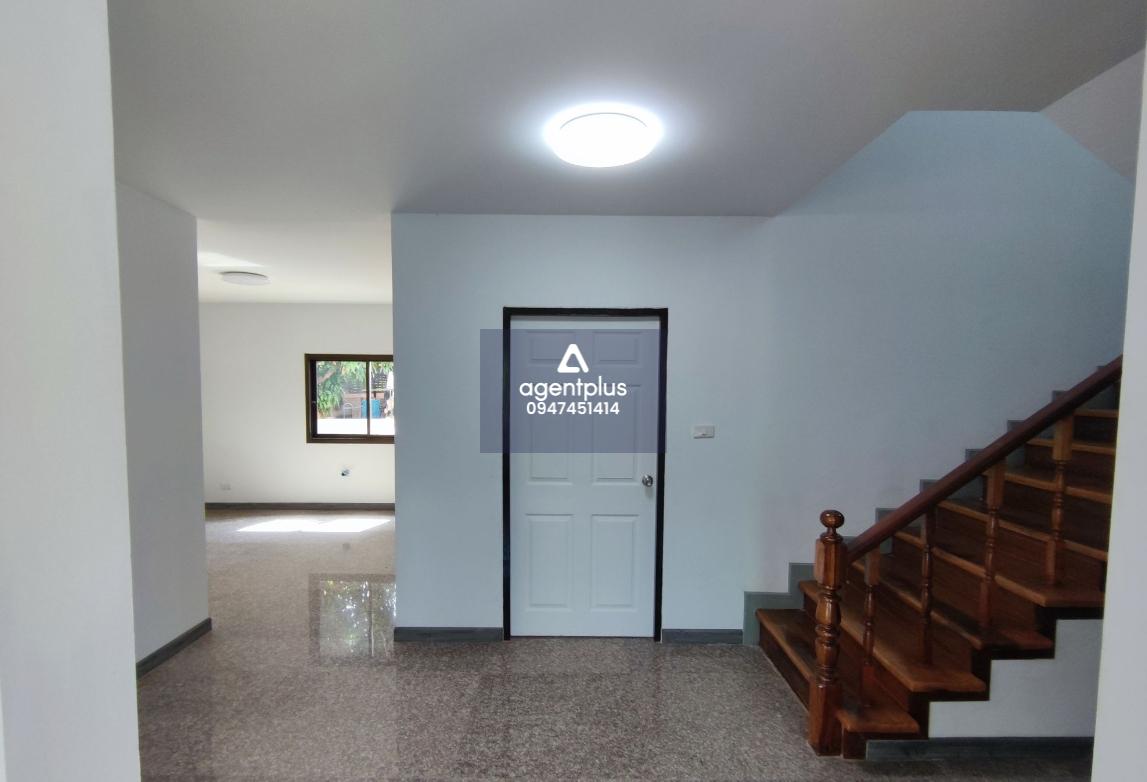 บ้านเดี่ยว 2 ชั้น กันยารัตน์ริมบึง เมืองขอนแก่น ทำเลดี การคมนาคมสะดวก ห่างจากถนนรอบบึงแก่นนคร ประมาณ 350 เมตร