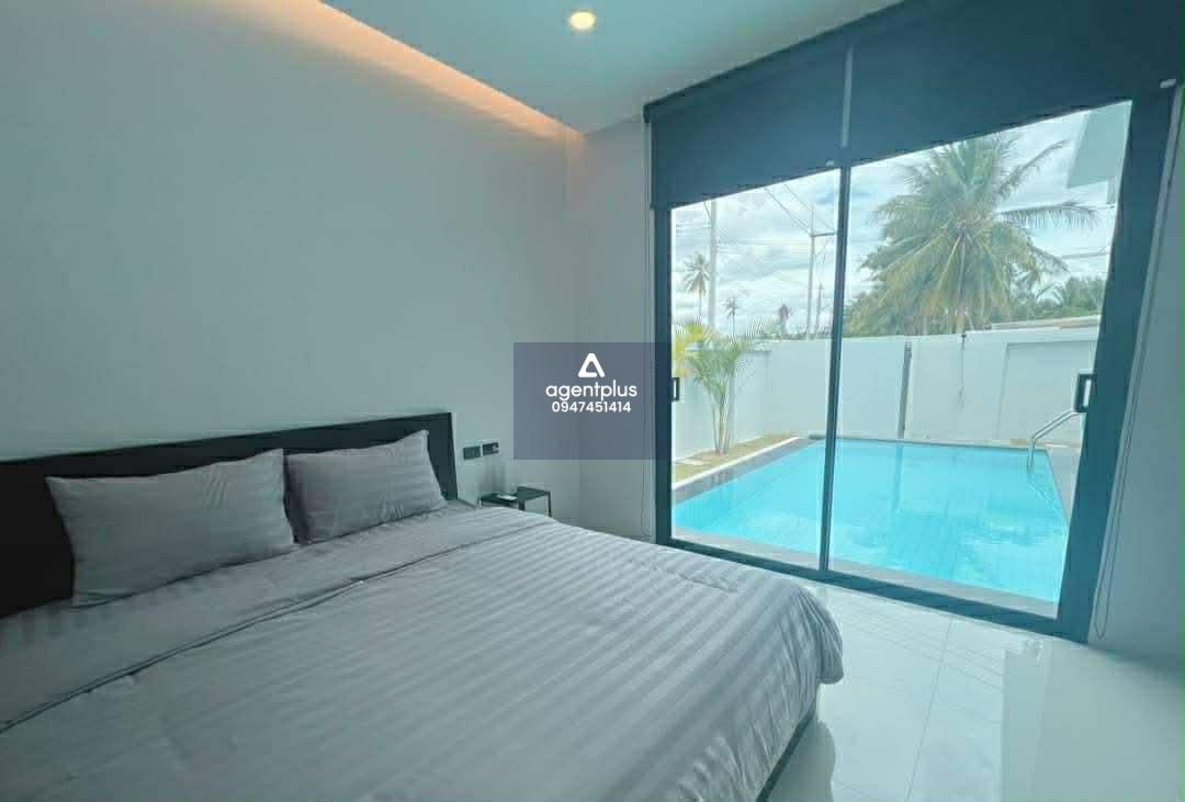 ให้เช่าบ้าน3ห้องนอน พร้อมสระว่ายน้ำส่วนตัว ย่านหนองปลาไหล เฟอร์ครบ