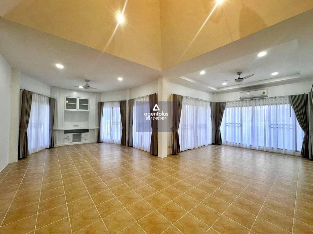 ขาย !! บ้านเดี่ยวชั้นเดียวพร้อมสระว่ายน้ำ ในหมู่บ้าน – ซอยสยามคันทรีคลับ