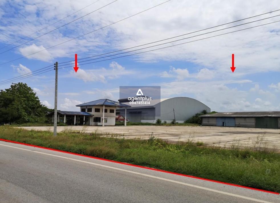 โกดังพร้อมอาคารสำนักงาน ถนนคันคลองชลประทาน วังกะพี้ เมืองอุตรดิตถ์ อุตรดิตถ์