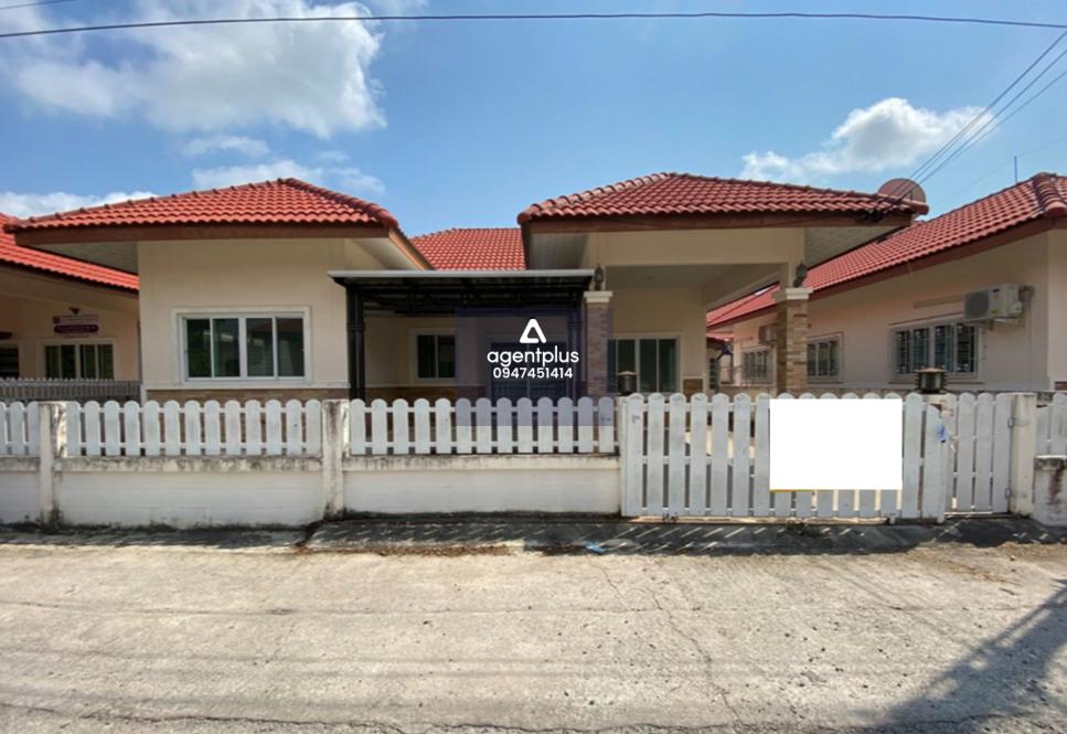 บ้านเดี่ยว โครงการชนากาญจน์ 4 เมืองระยอง ทำเลดีใกล้ถนนเหมาะสำหรับเป็นที่อยู่อาศัย อยู่ในแหล่งชุมชน