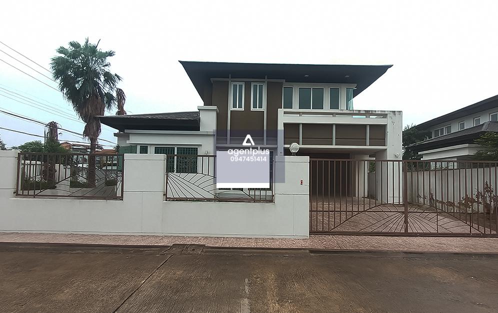 ขายบ้านเดี่ยว โครงการมัณฑิกา บางบอน 3 ทำเลดี เดินทางสะดวก เข้า–ออกได้จากถนนบางบอน 3 และถนนเอกชัย