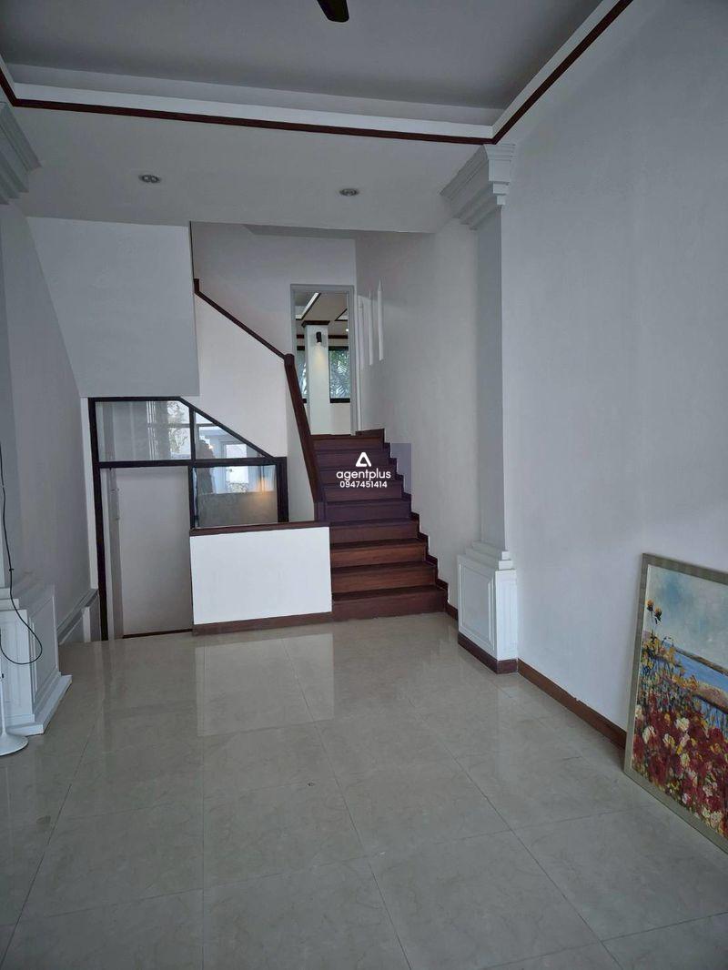 ทาวน์เฮ้าส์ติดทะเล ห่างจากทะเลเพียง 50 เมตร (หาดดงตาล) ปล่อยรายวันได้