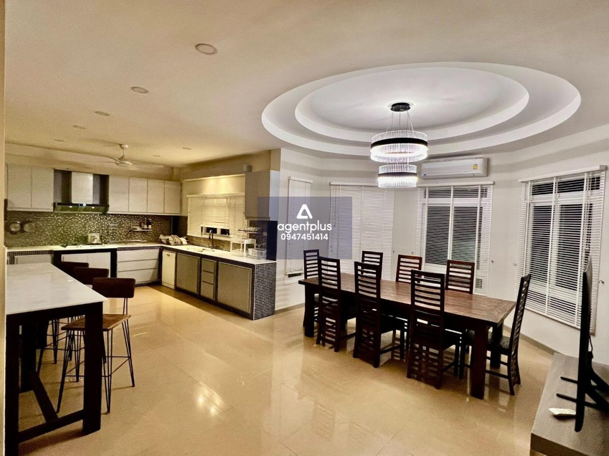 ให้เช่า Pool Villa – Central Park Hillside